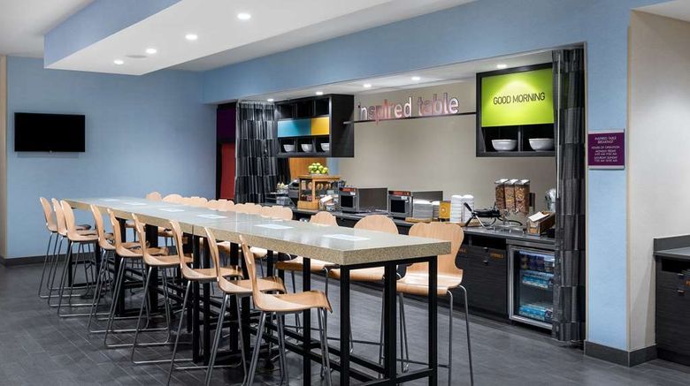 <b>Home2 Suites Ft Lauderdale Arpt/Cruise Restaurant</b>. Images powered by <a href="https://iceportal.shijigroup.com/" title="IcePortal" target="_blank">IcePortal</a>.