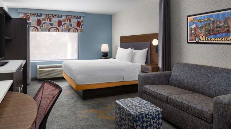 Home2 Suites by Hilton Miramar Room