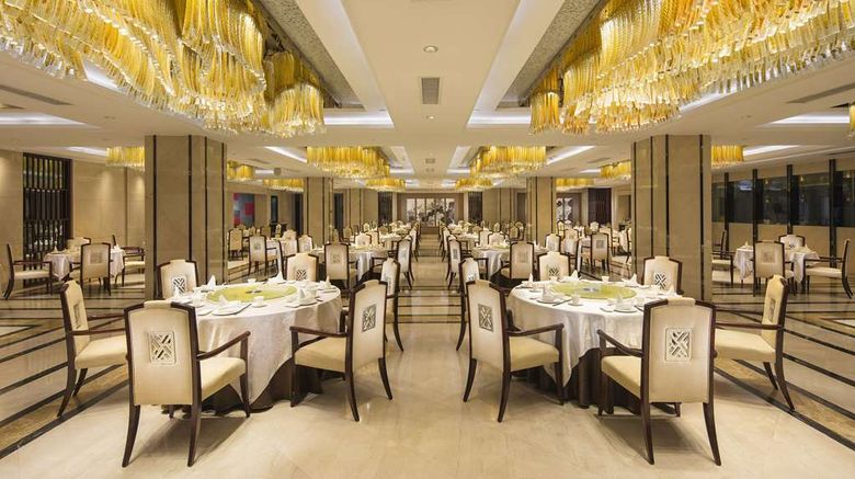 <b>Hilton Foshan Restaurant</b>. Images powered by <a href="https://iceportal.shijigroup.com/" title="IcePortal" target="_blank">IcePortal</a>.