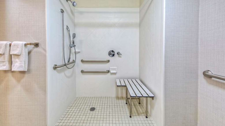 <b>Hampton Inn Indianola Room</b>. Images powered by <a href="https://iceportal.shijigroup.com/" title="IcePortal" target="_blank">IcePortal</a>.