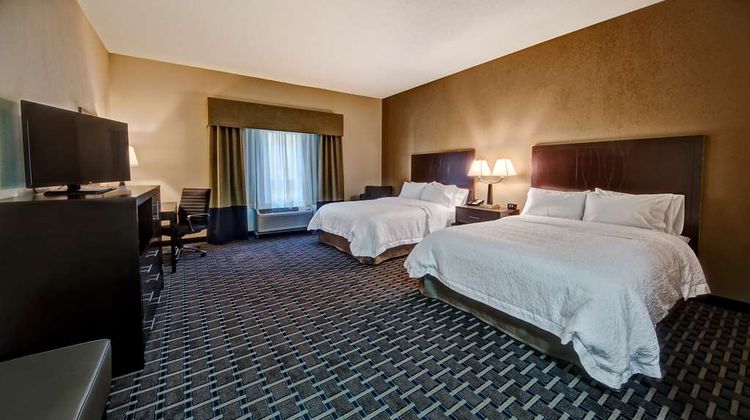 Hampton Inn Indianola Room