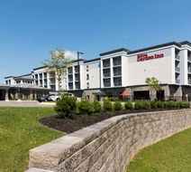 Hilton Garden Inn Grand Rapids Airport Exterior