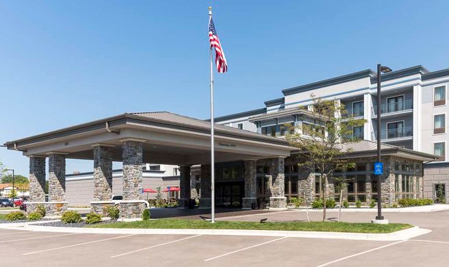 Hilton Garden Inn Grand Rapids Airport Exterior