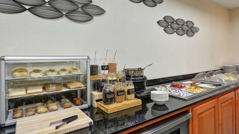 <b>Doubletree by Hilton Hattiesburg Restaurant</b>. Images powered by <a href="https://iceportal.shijigroup.com/" title="IcePortal" target="_blank">IcePortal</a>.