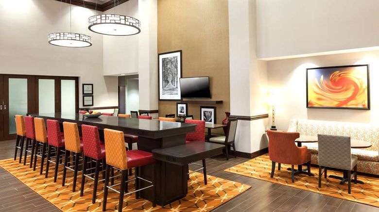 <b>Hampton Inn/Stes Houston I-10 West Park Restaurant</b>. Images powered by <a href="https://iceportal.shijigroup.com/" title="IcePortal" target="_blank">IcePortal</a>.