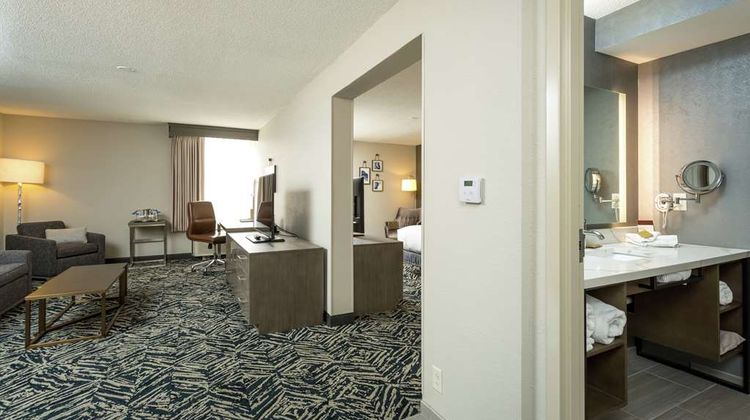 DoubleTree by Hilton Harrisonburg Room