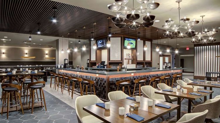 DoubleTree by Hilton Harrisonburg Restaurant