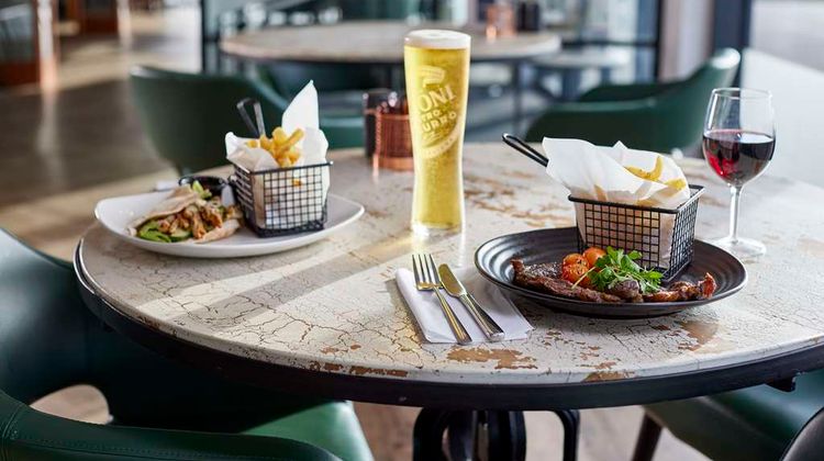 Hampton by Hilton Humberside Airport Restaurant