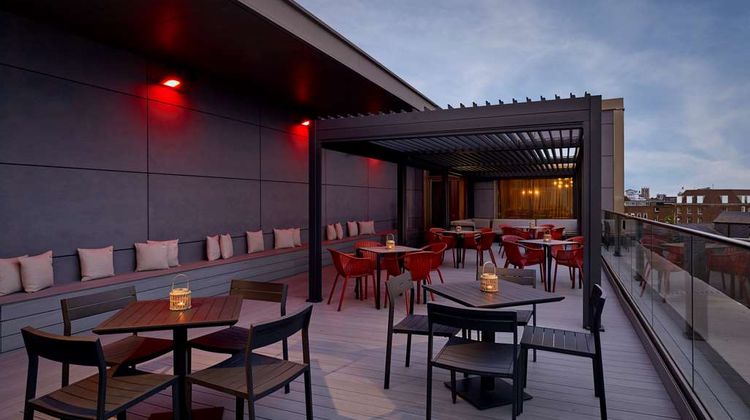 DoubleTree by Hilton Hull Exterior