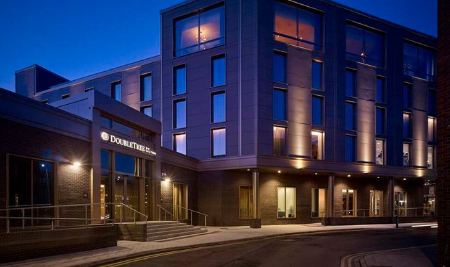 DoubleTree by Hilton Hull Exterior