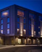 DoubleTree by Hilton Hull