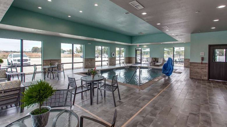 <b>Hampton Inn & Suites Wichita/Airport Pool</b>. Images powered by <a href="https://iceportal.shijigroup.com/" title="IcePortal" target="_blank">IcePortal</a>.