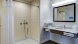 <b>Hampton Inn & Suites Wichita/Airport Room</b>. Images powered by <a href="https://iceportal.shijigroup.com/" title="IcePortal" target="_blank">IcePortal</a>.