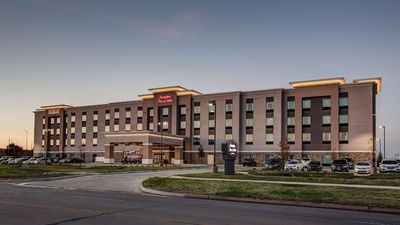 Hampton Inn & Suites Wichita/Airport