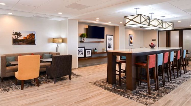 Hampton Inn El Centro Lobby