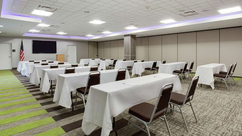 <b>Hampton Inn & Suites Jacksonville/Orange Meeting</b>. Images powered by <a href="https://iceportal.shijigroup.com/" title="IcePortal" target="_blank">IcePortal</a>.