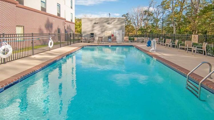 Hampton Inn Opelousas Pool