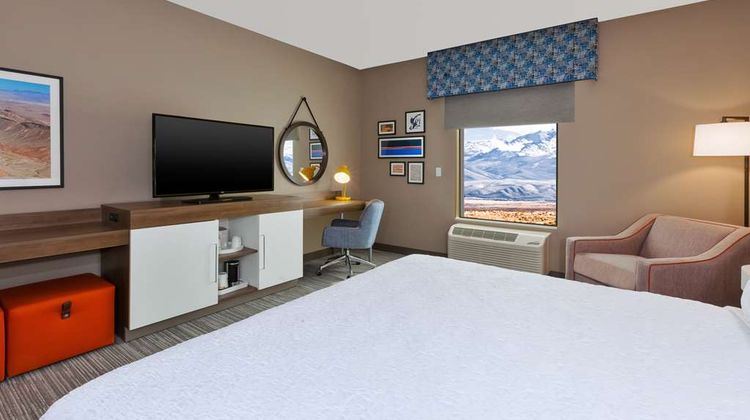 Hampton Inn & Suites Wells Room