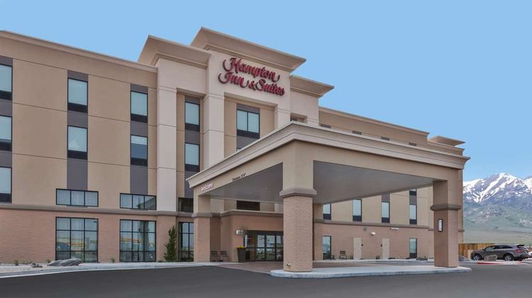 Hampton Inn & Suites Wells Exterior