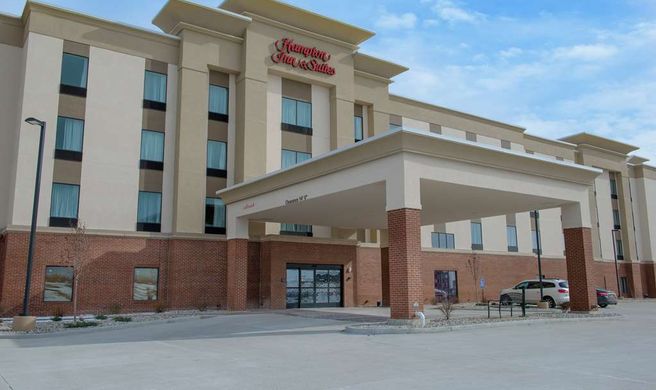 Hampton Inn & Suites Bay City Exterior