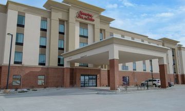 Hampton Inn & Suites Bay City