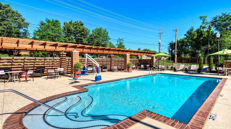 <b>Hampton Inn & Suites Memphis Germantown Pool</b>. Images powered by <a href="https://iceportal.shijigroup.com/" title="IcePortal" target="_blank">IcePortal</a>.