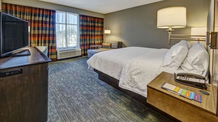 Hampton Inn & Suites Memphis Germantown Room