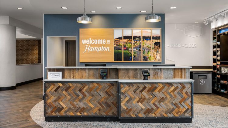 Hampton Inn & Suites Memphis Germantown Lobby