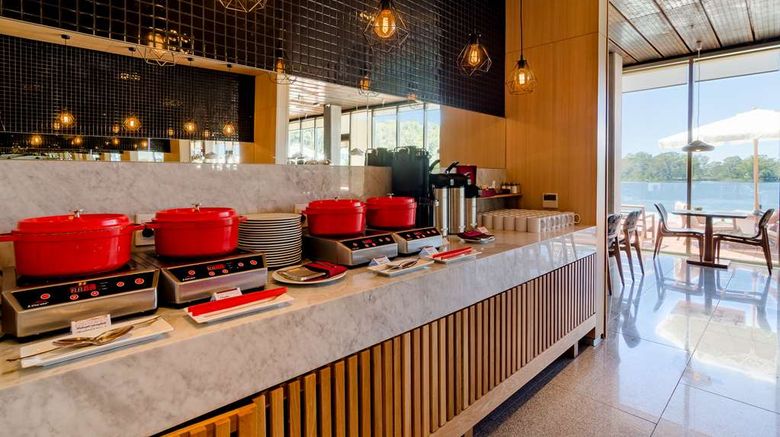 <b>Hampton by Hilton Montevideo Carrasco Restaurant</b>. Images powered by <a href="https://iceportal.shijigroup.com/" title="IcePortal" target="_blank">IcePortal</a>.