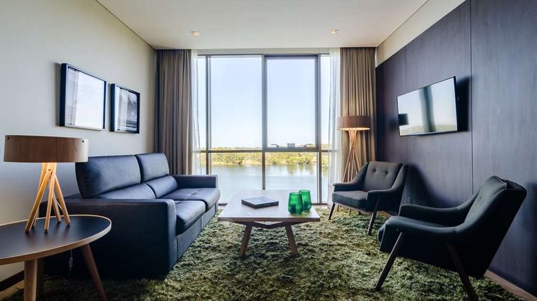 <b>Hampton by Hilton Montevideo Carrasco Room</b>. Images powered by <a href="https://iceportal.shijigroup.com/" title="IcePortal" target="_blank">IcePortal</a>.