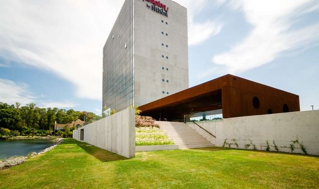 Hampton by Hilton Montevideo Carrasco Exterior