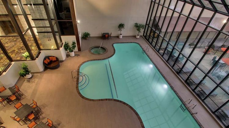 DoubleTree by Hilton Mt Vernon Pool