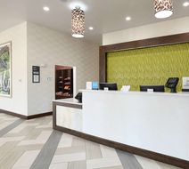 Hilton Garden Inn Jacksonville Lobby