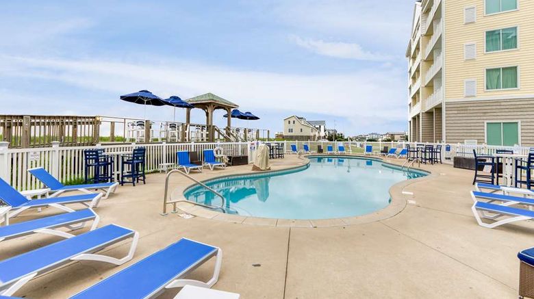 <b>Hilton Garden Inn Outer Banks/Kitty Hawk Pool</b>. Images powered by <a href="https://iceportal.shijigroup.com/" title="IcePortal" target="_blank">IcePortal</a>.