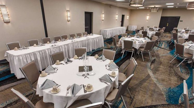 DoubleTree by Hilton Neenah Meeting