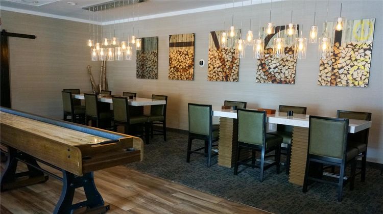 DoubleTree by Hilton Neenah Restaurant