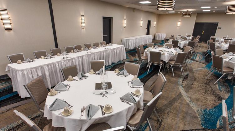 DoubleTree by Hilton Neenah Meeting