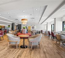 Home2 Suites by Hilton Pigeon Forge Lobby