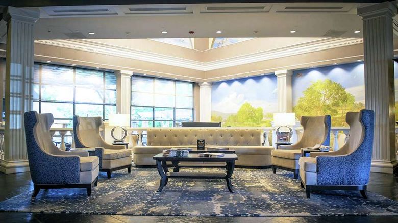 <b>Desmond Hotel Malvern, a Doubletree Lobby</b>. Images powered by <a href="https://iceportal.shijigroup.com/" title="IcePortal" target="_blank">IcePortal</a>.