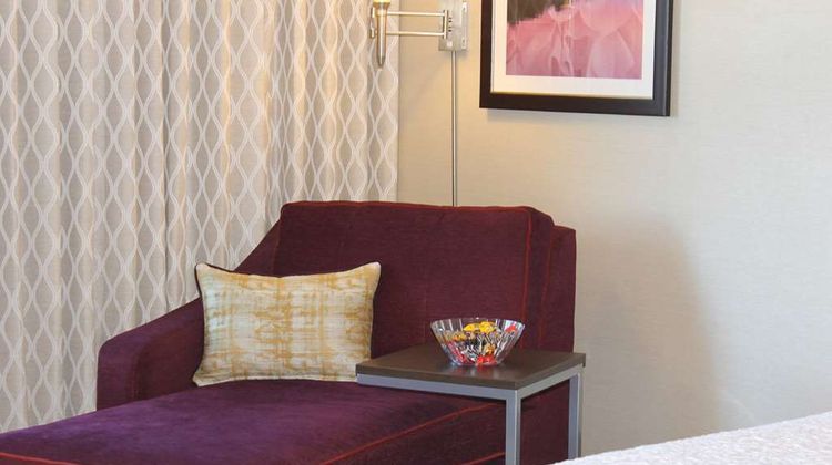 Hampton Inn by Hilton Oxford Room
