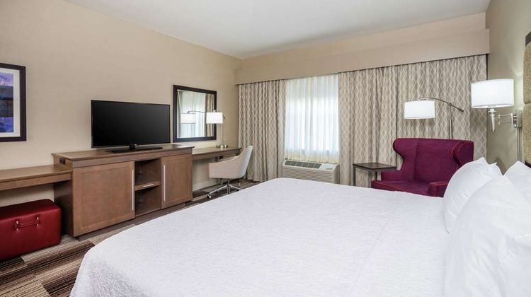 Hampton Inn by Hilton Oxford Room