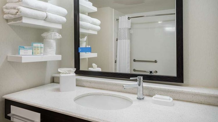 Hampton Inn by Hilton Oxford Room