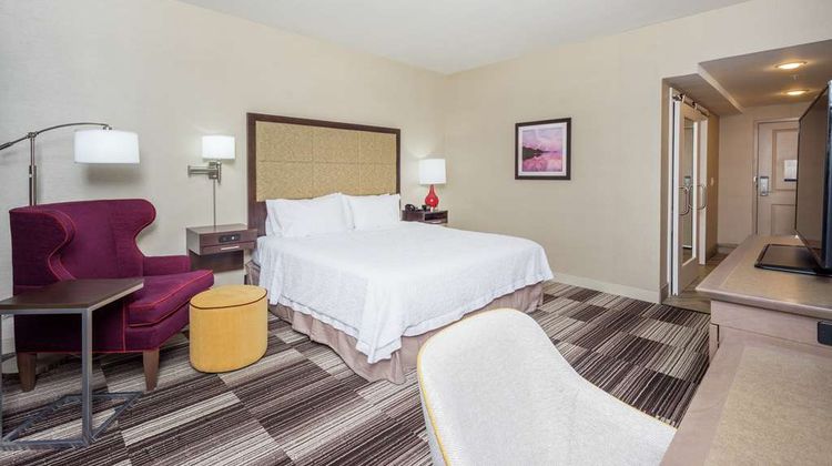 Hampton Inn by Hilton Oxford Room