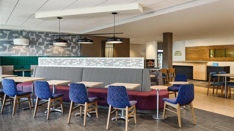 Home2 Suites by Hilton Rapid City Lobby