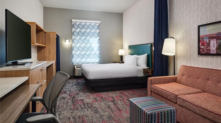 Home2 Suites by Hilton Rapid City Room