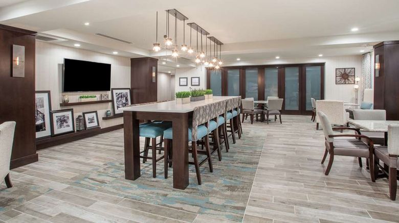 <b>Hampton Inn Rochester Penfield Lobby</b>. Images powered by <a href="https://iceportal.shijigroup.com/" title="IcePortal" target="_blank">IcePortal</a>.