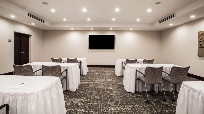 <b>Hampton Inn Rochester Penfield Meeting</b>. Images powered by <a href="https://iceportal.shijigroup.com/" title="IcePortal" target="_blank">IcePortal</a>.
