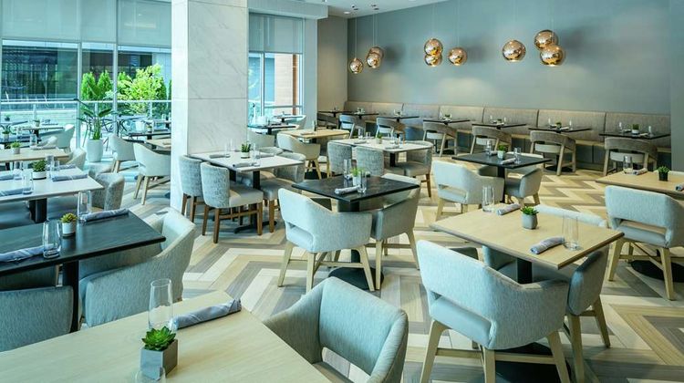 Hilton Garden Inn Bellevue Downtown Restaurant