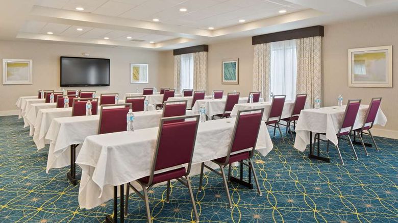 <b>Hampton Inn & Suites Seattle Woodinville Meeting</b>. Images powered by <a href="https://iceportal.shijigroup.com/" title="IcePortal" target="_blank">IcePortal</a>.