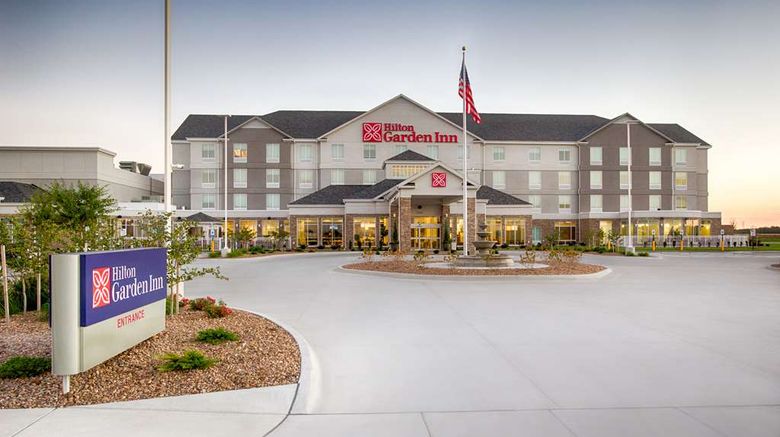 <b>Hilton Garden Inn Salina Exterior</b>. Images powered by <a href="https://iceportal.shijigroup.com/" title="IcePortal" target="_blank">IcePortal</a>.